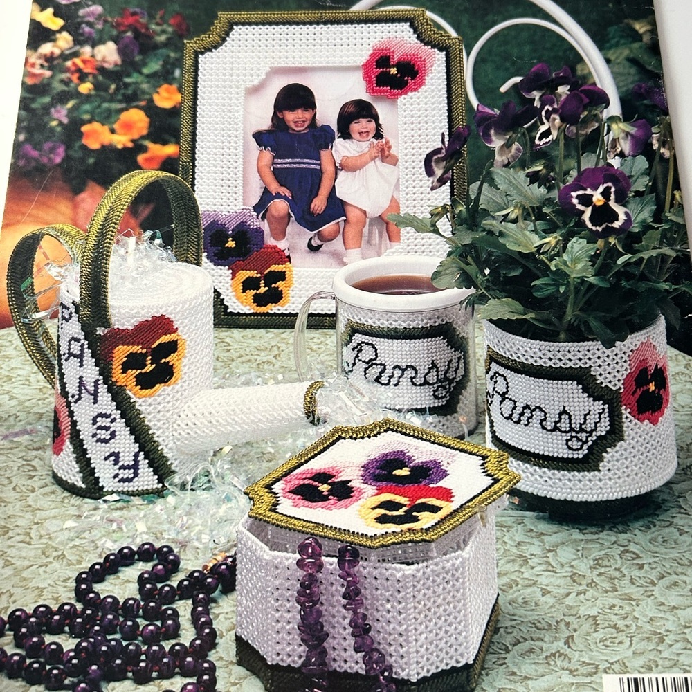 4/$50 American needlework Floral Crochet Table Set with Coasters 3152 pansies - Picture 4 of 4